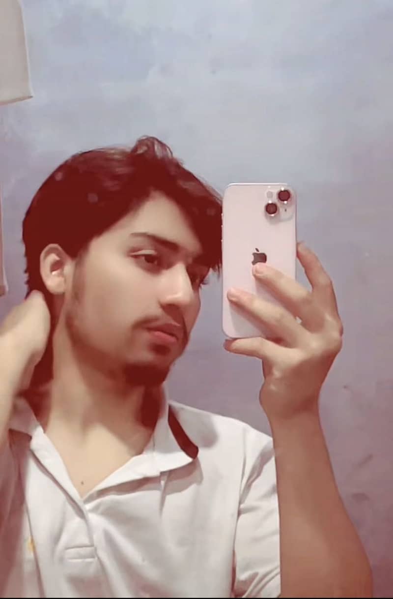 iPhone 13 0