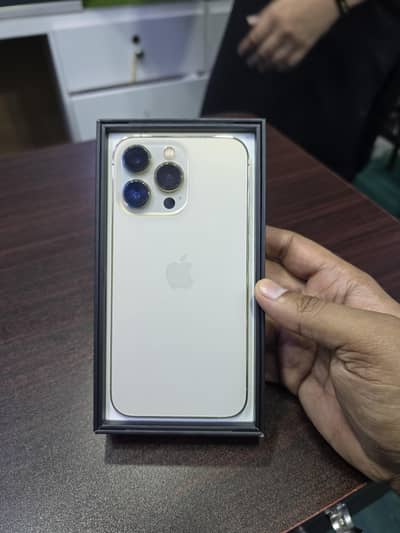 Iphone 13 Pro 256GB PTA (10 Out Of 10] (PHYSICAL + ESIM) 80% B. H