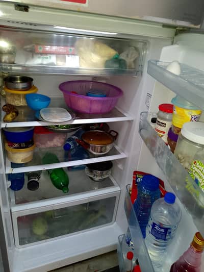 HITACHI FRIDGE