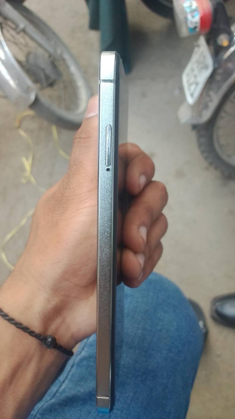 note 40 pro c 1