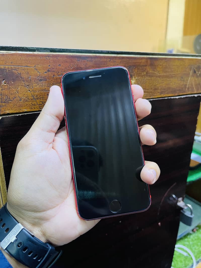 Apple iPhone SE 3