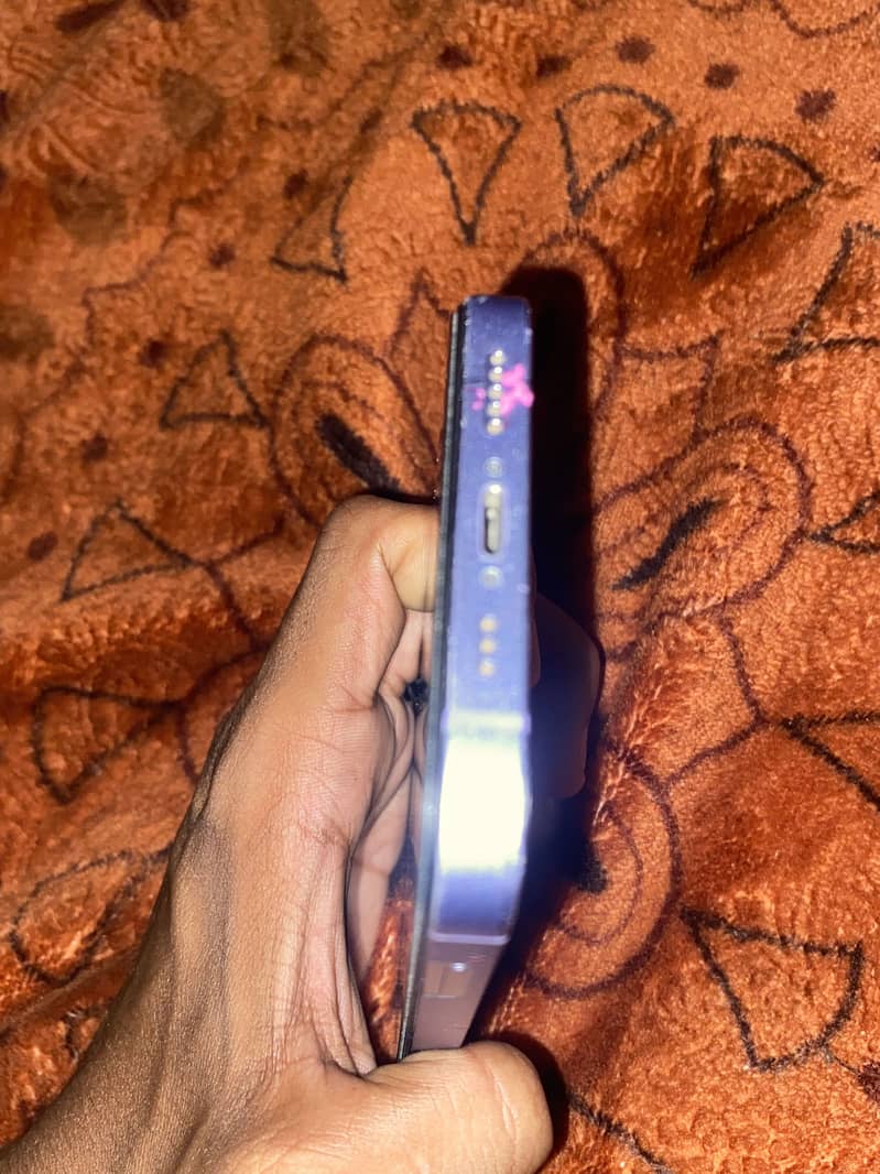 iPhone 12 simpe 3