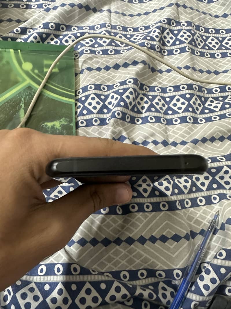 One Plus 10 Pro 4