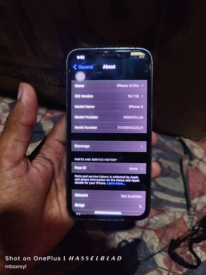 Apple iPhone X 4