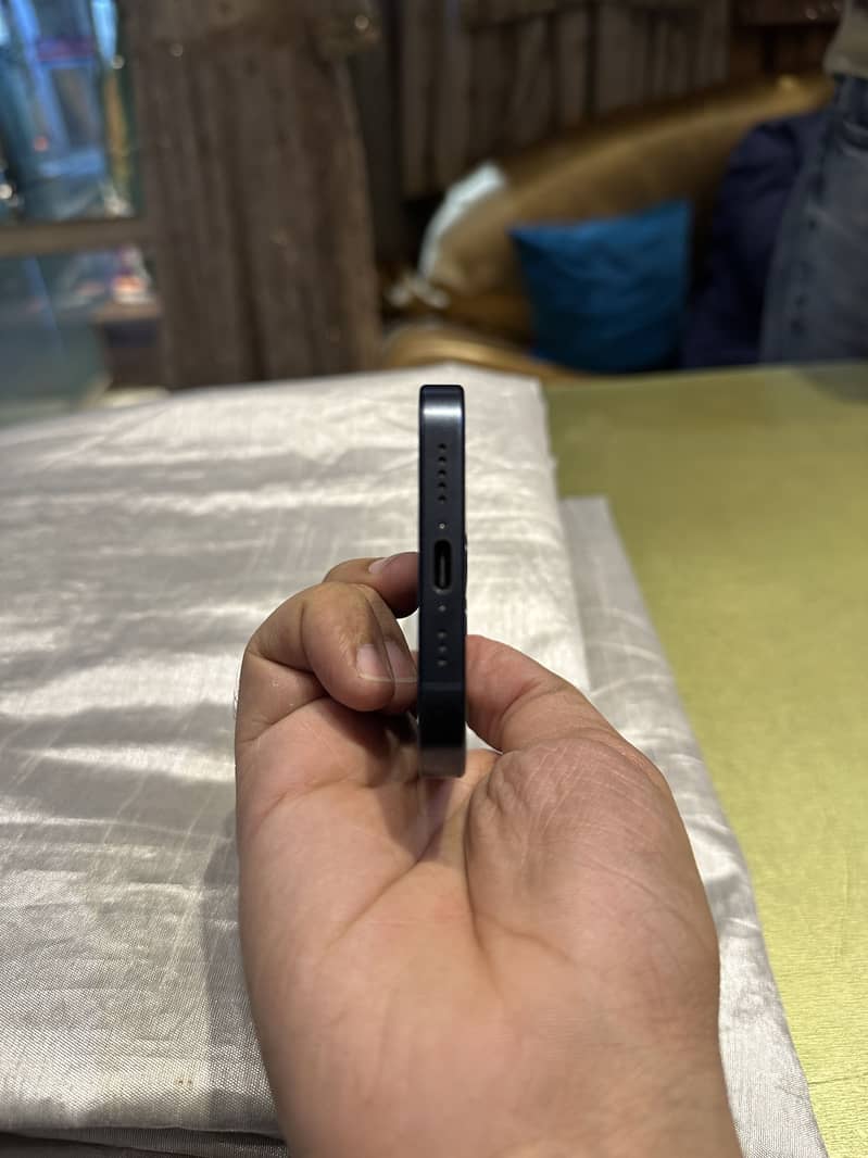 15 pro 4
