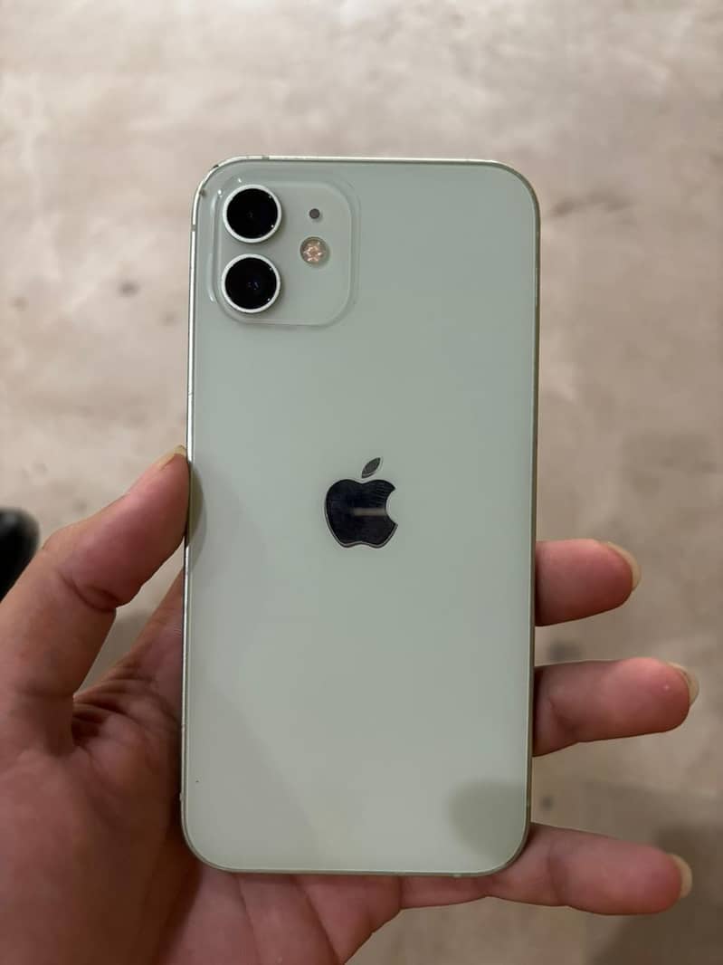 Apple iPhone 12 0