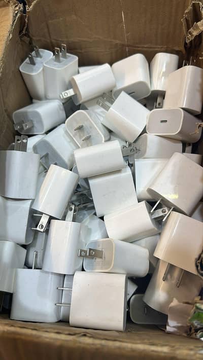 Apple  charger  20wats