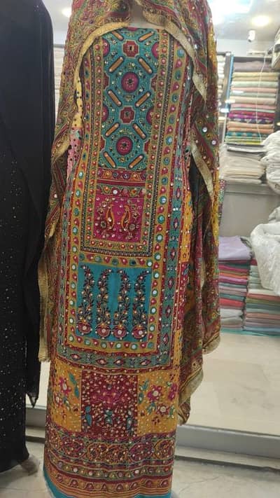 Unstiched Lawn suit/Embroided dresses 3 piece dresses/Unstitch dresses