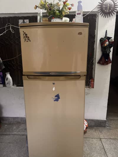 waves medium size fridge