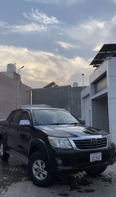 Toyota Hilux 2014