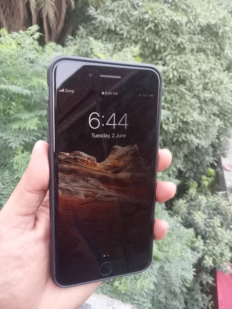 Apple iPhone 7 Plus 7
