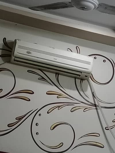 Haier  ac with inverter compresser