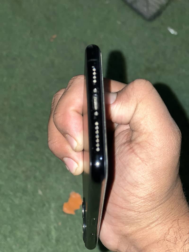 Iphone 11 pro max 1