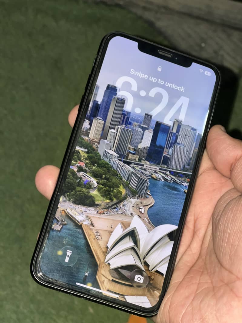 Iphone 11 pro max 2
