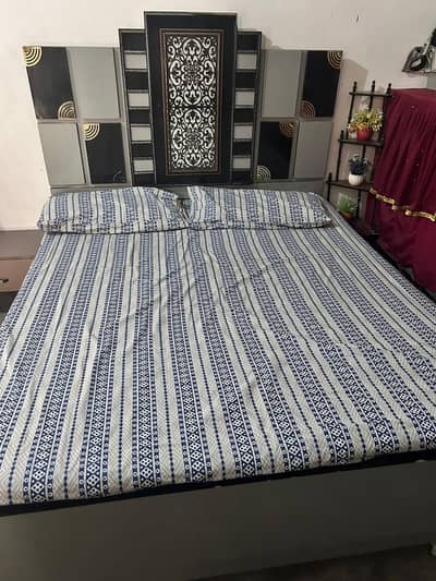 Bed in good condition