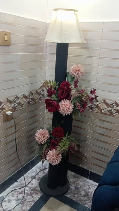 floor lamp with beautiful flowers bunches