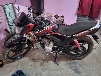 Honda CB 125 F