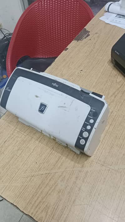 Fujitsu fi-6130 High-Speed Desktop Document Scanner – Heavy Duty