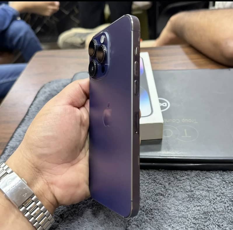 Apple iPhone 14 Pro Max 3