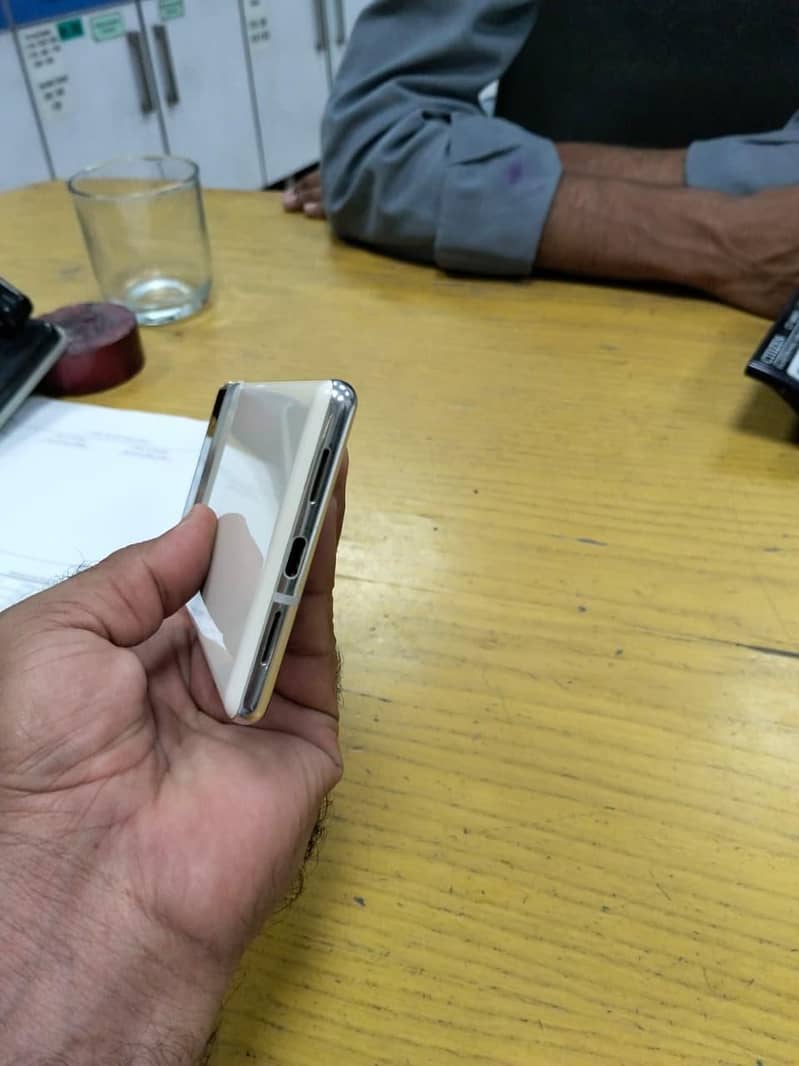 Google Pixel 6 Pro 8