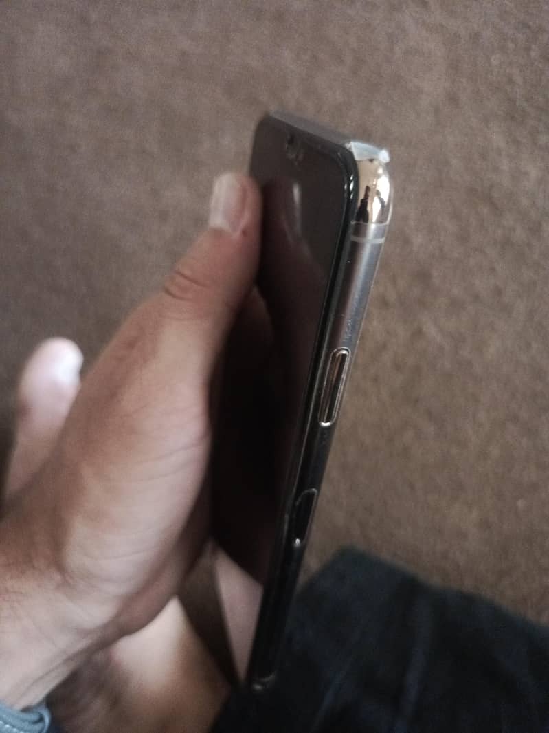 Iphone 11 pro max 3