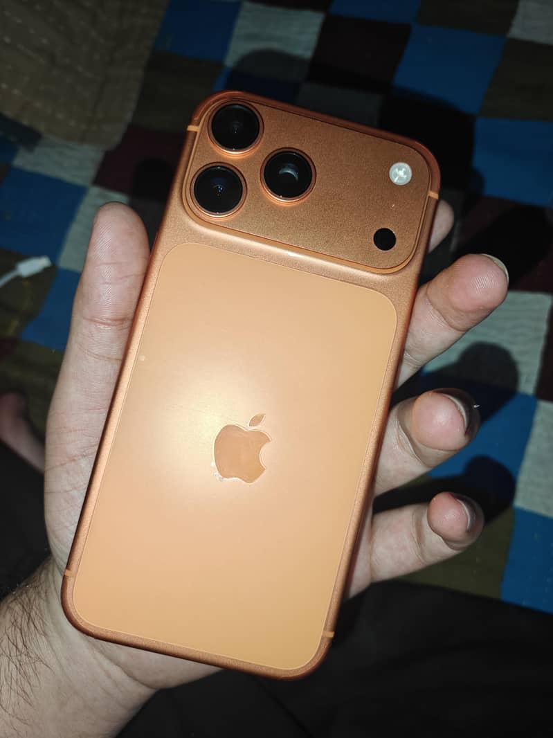 Apple iPhone 17 Pro Max 0