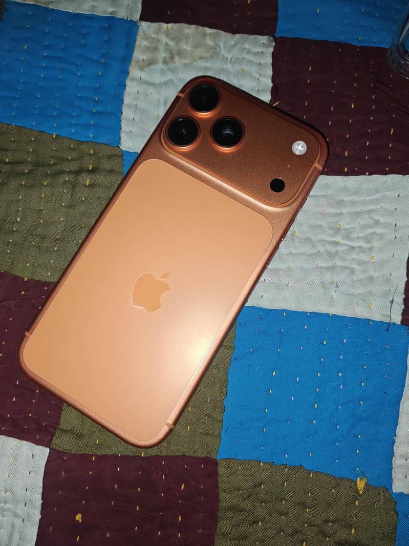 Apple iPhone 17 Pro Max 3