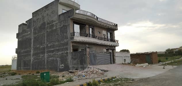 60x100 666 Yards Proper Corner With Extra Land Plot For Sale G-14/4