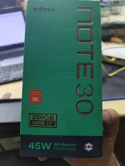 Infinix Note 30