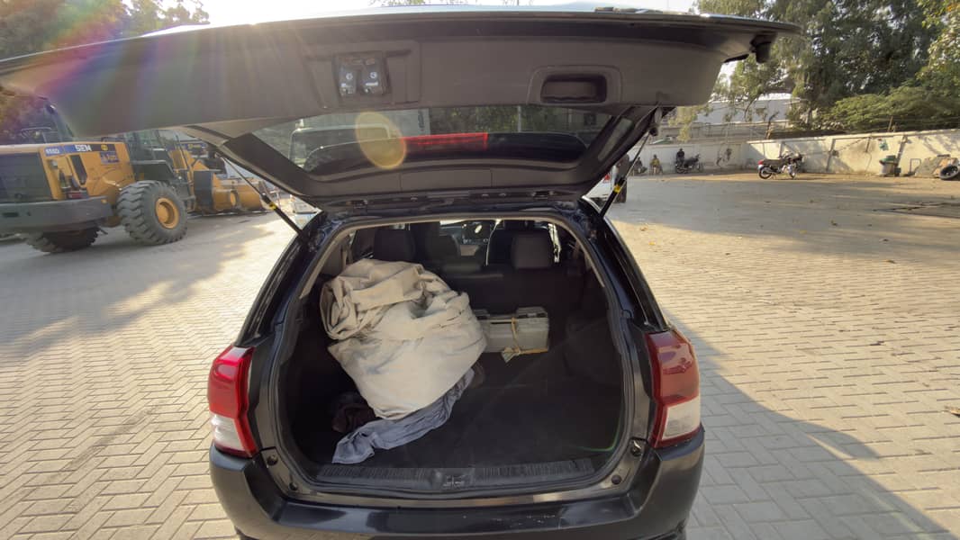 Hybrid axio feilder 12