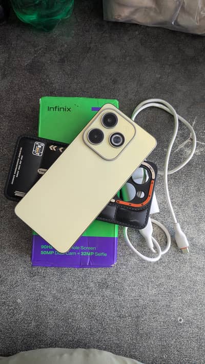 Infinix Hot 40i 8/128 with box charger For Sale