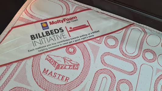 Master MoltyFoam Mattress 84x72x8 in mint condition