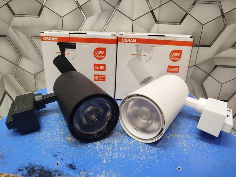 Track light 0