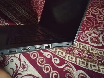 lenevo laptop core I 5 7th generation t470 8 gb ram 256 storage