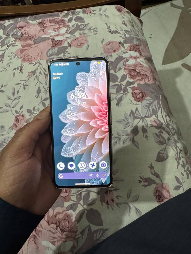 Google Pixel 8 2