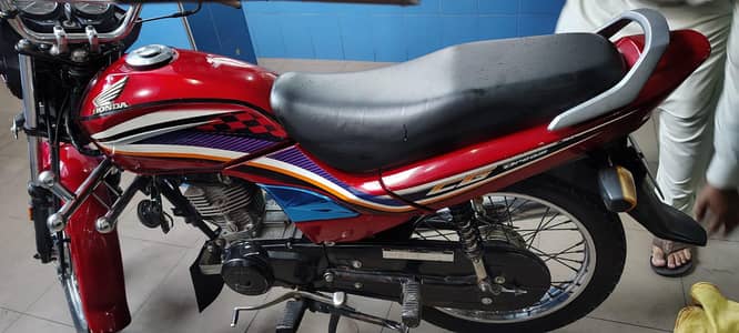 HONDA CG. 125. DREAM