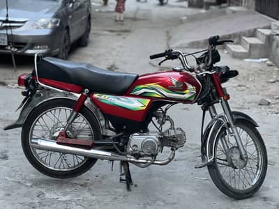 10/9.5 condition first hand chali hoi hai buy and drive