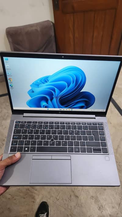 HP Zbook / Zbook firefly 14 G8 8gb ram 256gb SSD Nvme / hp laptop
