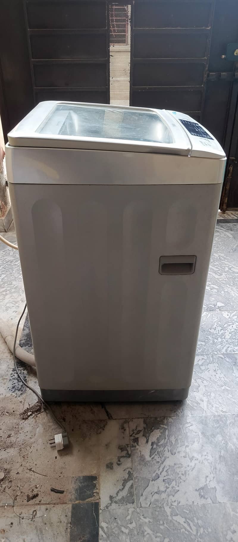 Automatic washing machine 2