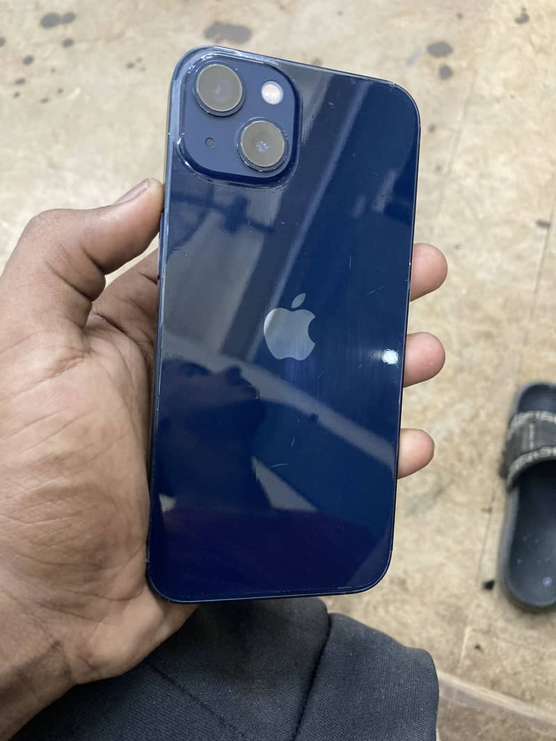 Apple iPhone 13 0