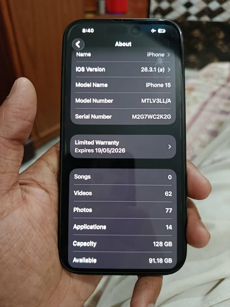 Apple iPhone 15 4