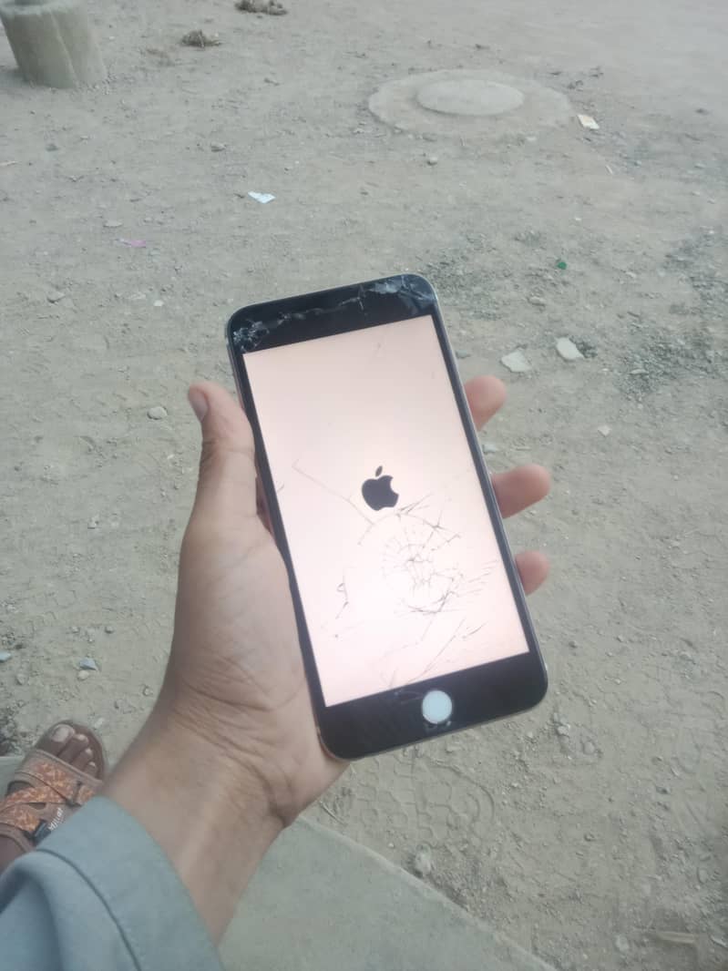 Apple iPhone 6S Plus 3