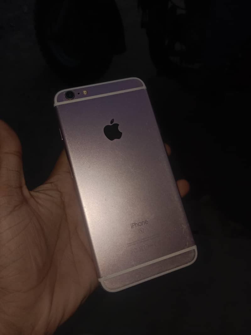 Apple iPhone 6S Plus 4