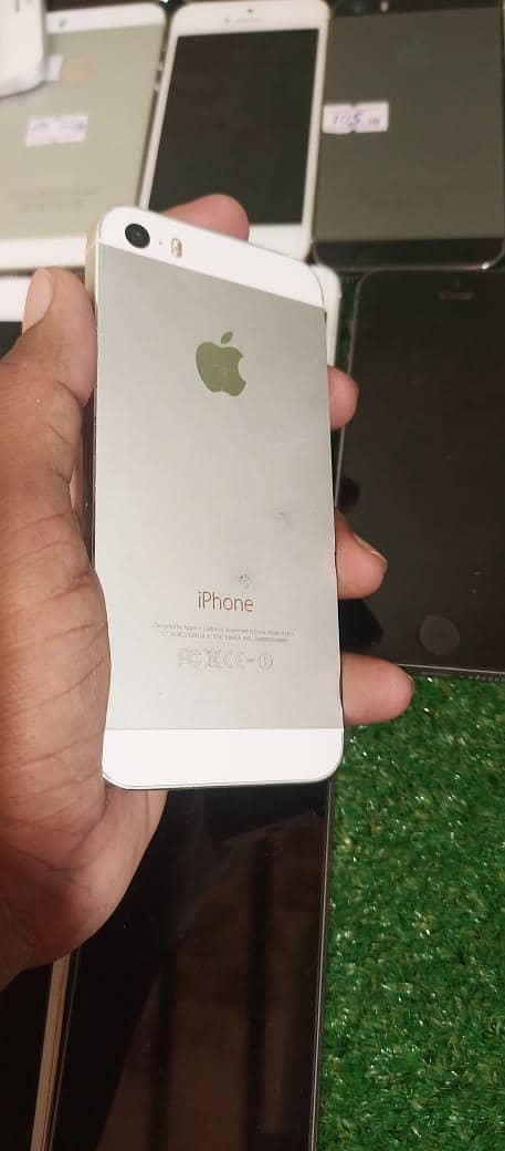 iPhone 5 – 32GB PTA Approved with Full Accessories 3