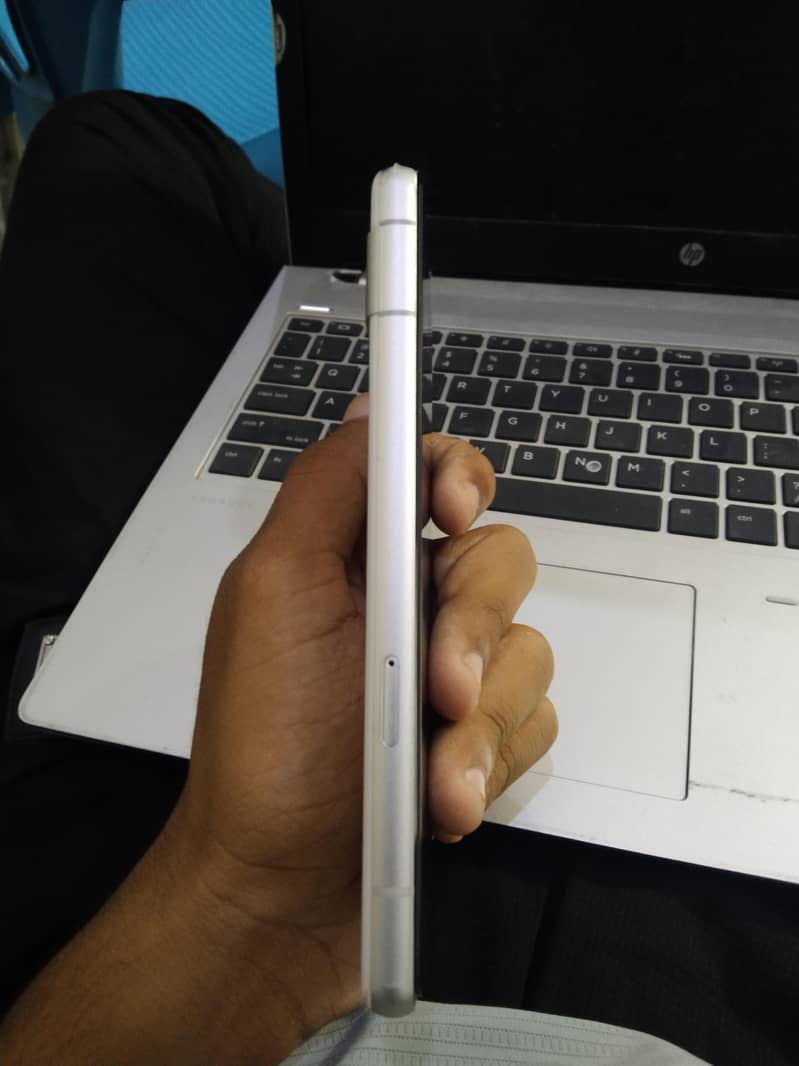 Google Pixel 7a 1