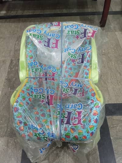Sitara Mama Carry Cot with Swing