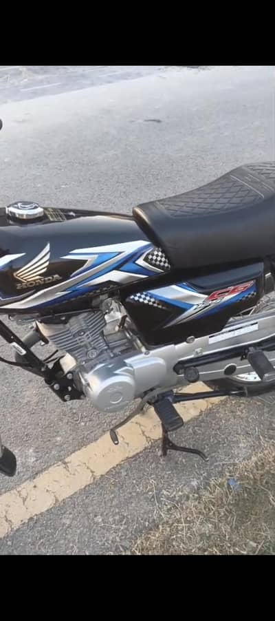 Honda 125 2025 Black