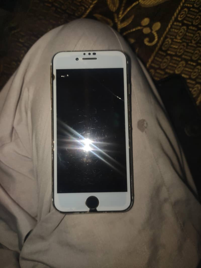 Apple iPhone SE 0
