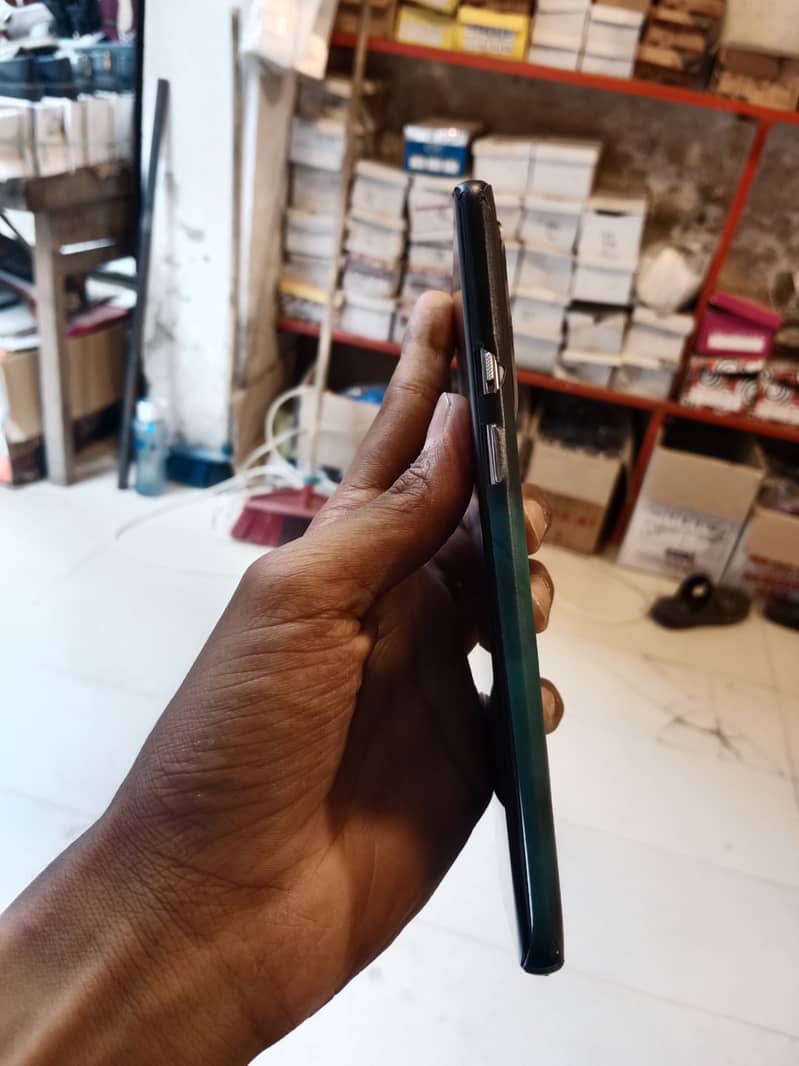 One Plus 9 Pro 4