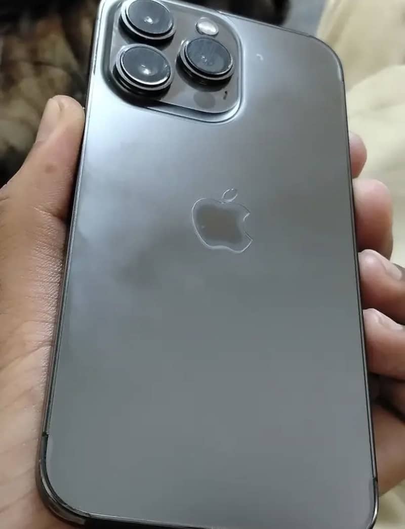 Apple iPhone 13 Pro 0